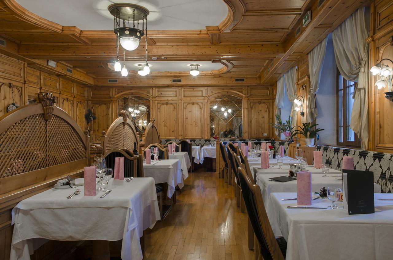 Hotel Cevedale Living Romance Hotel Коголо Екстериор снимка
