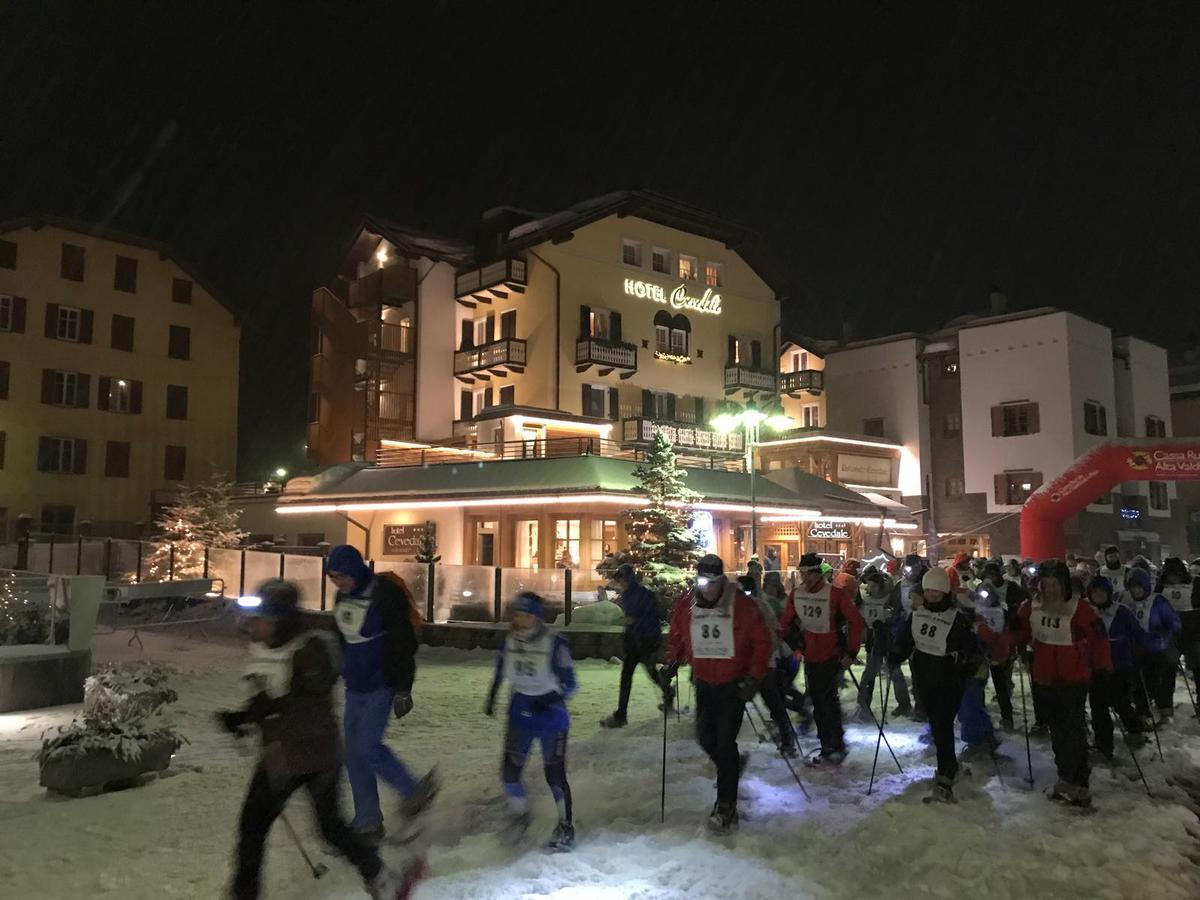 Hotel Cevedale Living Romance Hotel Коголо Екстериор снимка
